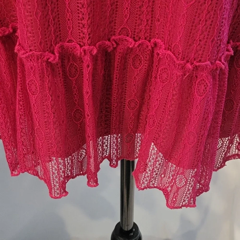 Ro & De‎ Women Magenta Pink Lace Cold Shoulder Mock Neck Ruffle Blouse Large
